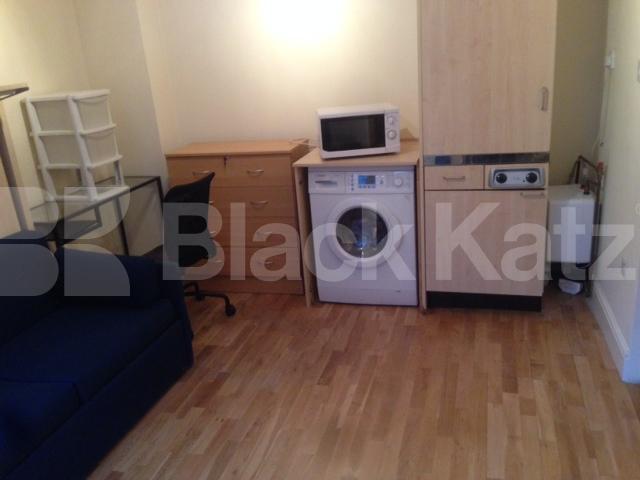 			New Instruction, Studio Apartment, 1 bath, 1 reception Studio			 Greville Street , Hatton Garden/ Farringdon/Holborn